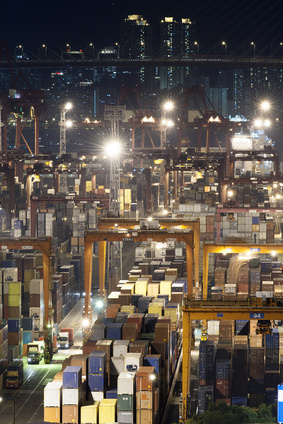Container-Hafen in Hongkong: Alles was hier nach China geliefert wird, erscheint in der Hongkonger Handelsstatistik.