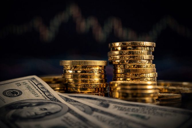 Goldpreis unter Druck: Goldmünzen vor US-Dollar in unsicherem Marktumfeld Goldpreis unter Druck: Goldmünzen vor US-Dollar in unsicherem Marktumfeld