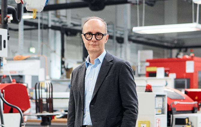 Philipp Reisert von der Scheideanstalt C.Hafner spricht über die angespannte Lage am Silbermarkt Philipp Reisert von der Scheideanstalt C.Hafner spricht über die angespannte Lage am Silbermarkt